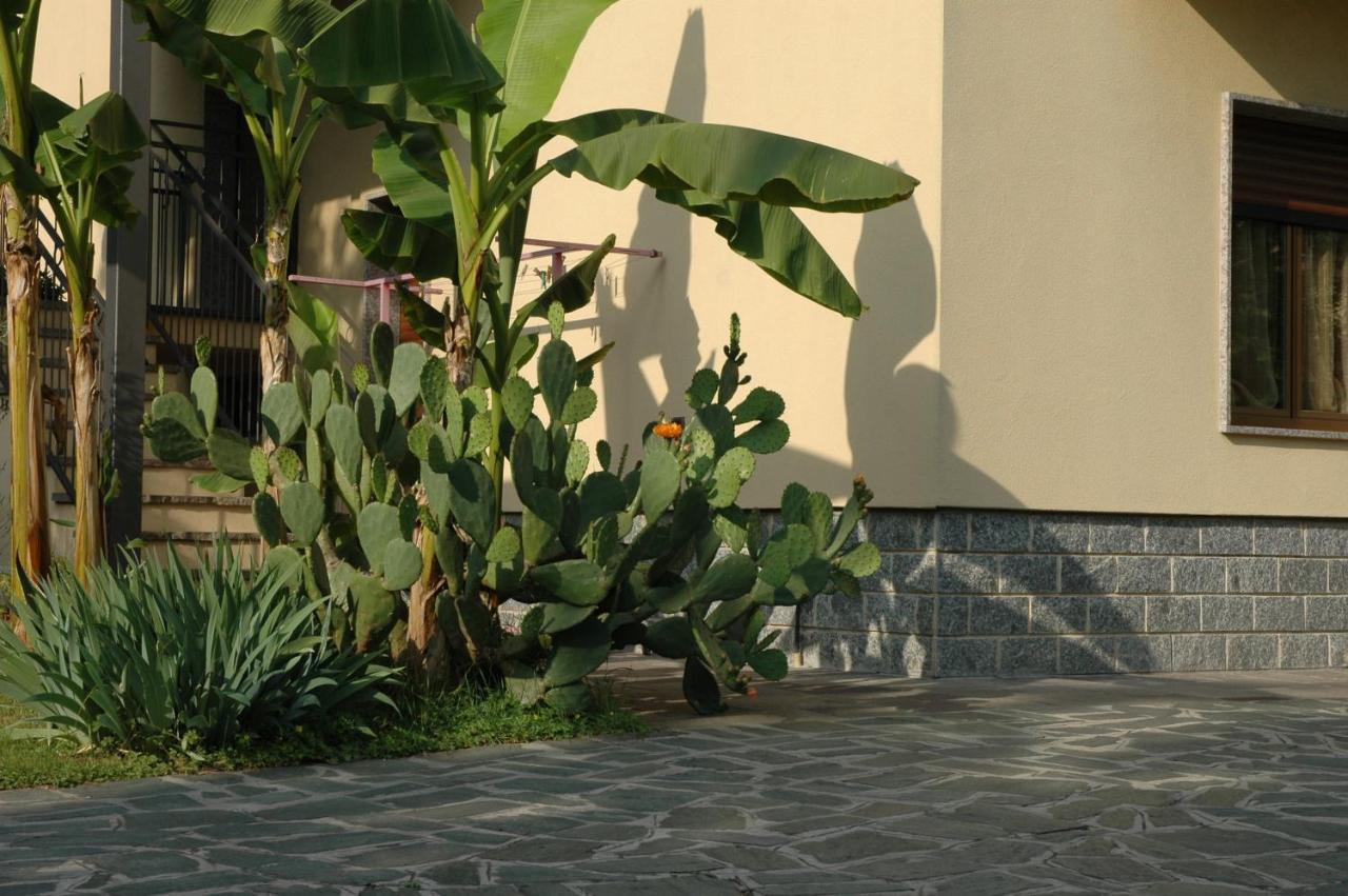 B&B Villa Carolina Vaprio dʼAdda Exterior foto